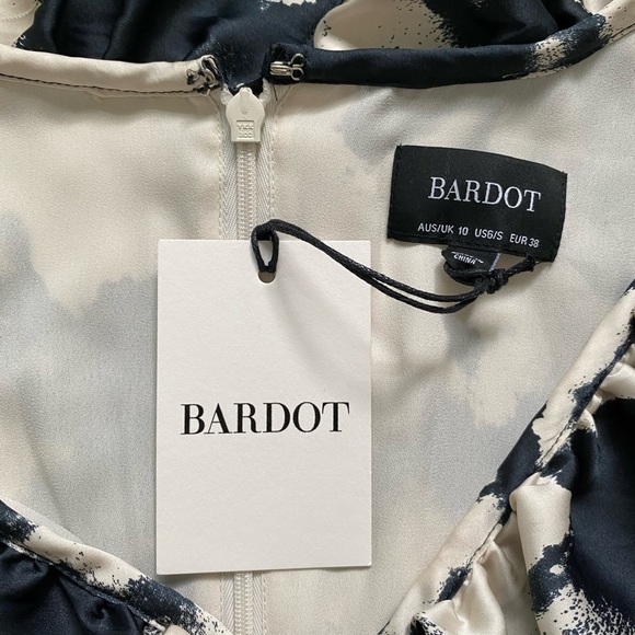 Bardot New Women’s Size 6 Small Tie Dye Print Ruffle Mini Dress with Belt NWT - Picture 3 of 10